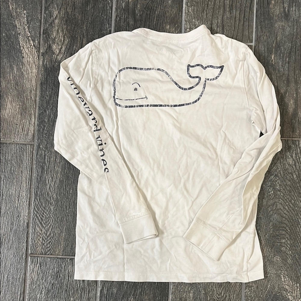Vineyard Vines White and Navy Long Sleeve with Whale Logo